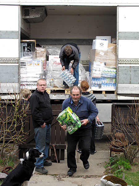 Djúpavík. Beginn of June. - Our first supply from Reykjavík arrved these days,too! (1 till 3 June 2010)