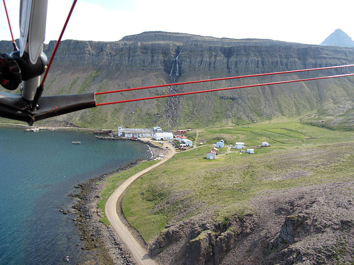 Djúpavík. Stefan Erdmann und Þórhallur Óskarsson in Djúpavík. -  (20.07.2010)