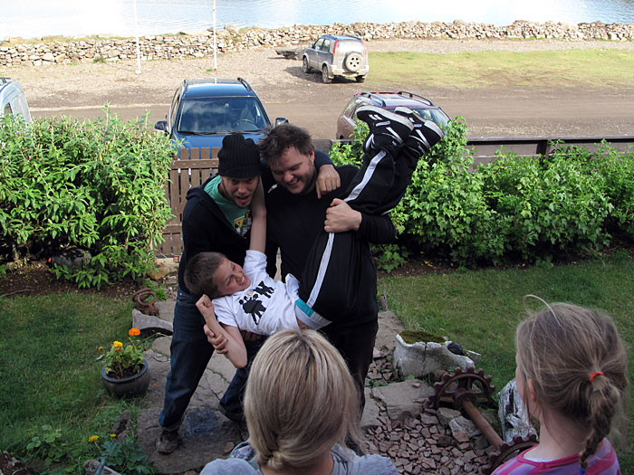 Djúpavík. Together! - Jona Byron, Svavar Knutur and Kristinn Ar. (16 August 2010)