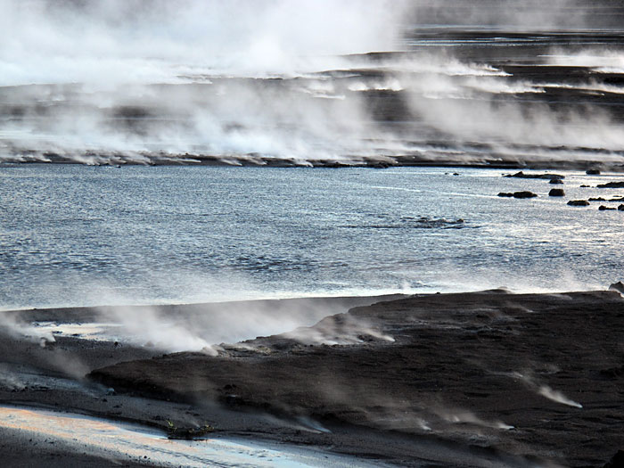 Kleifarvatn. Besuch des immer etwas anderen Sees. -  (15.12.2010)