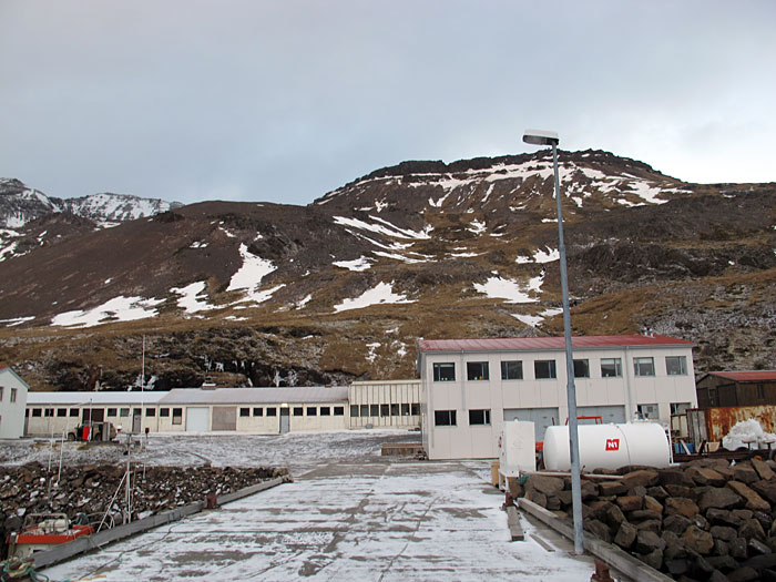 Djúpavík. Finally back in Djúpavík but driving very next to the north! - Norðurfjörður. (31 December 2010)