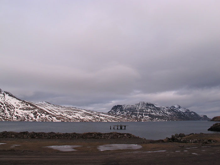 Djúpavík. Die ersten Stunden in 2011. - Mittagswetter. (01.01.2011)