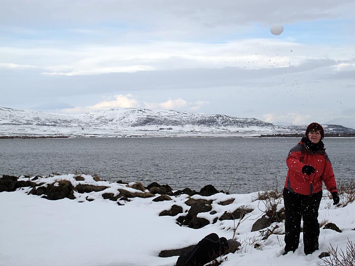 Álftavatn. In winter in the summer cottage II. - Tina and Kaja. Tina? (19 February 2011)