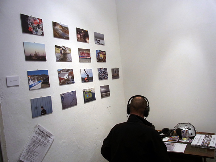 Frankfurt. Claus at EULENGASSE. - A few hours later during the exhibition. Frank! (Photo: <a href='http://www.flickr.com/photos/sterneck/sets/' target='_blank' class='linksnormal'>Wolfgang</a>) (7 October 2011)