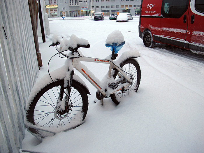 Reykjavík. Verschiedenes XXXVII. - Schnee auf meinen Fahrrad! (01. bis 19.12.2011)