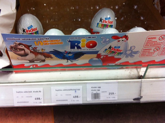 Reykjavík. The big easter (chocolate) egg contest. - Egg 3: In such a display Egg 3 is sold in the lowest shelf for chocolate products. One egg costs kr 259 (€ 1,60.  (Easter 2012)