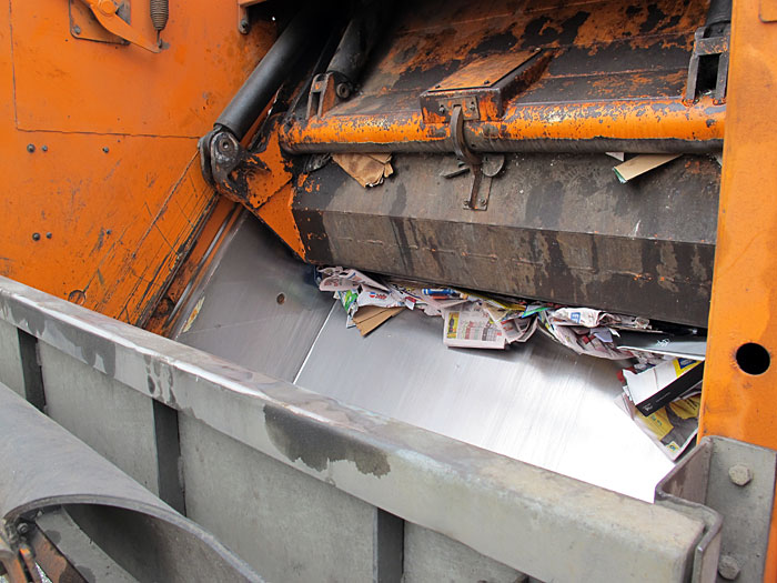 Reykjavík. Miscellaneous LII. - The back part of a bin lorry (collecting waste paper). (10 til 26 October 2012)