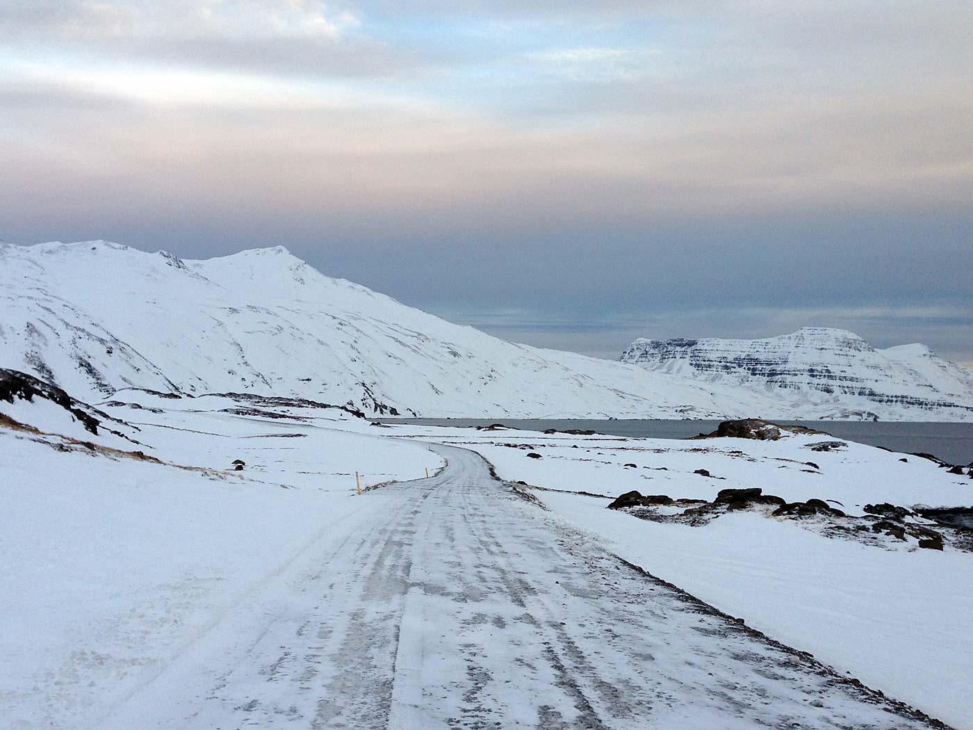 Djúpavík. ... to be not in Reykjavík. I. - On the way further north. (1 December 2012)