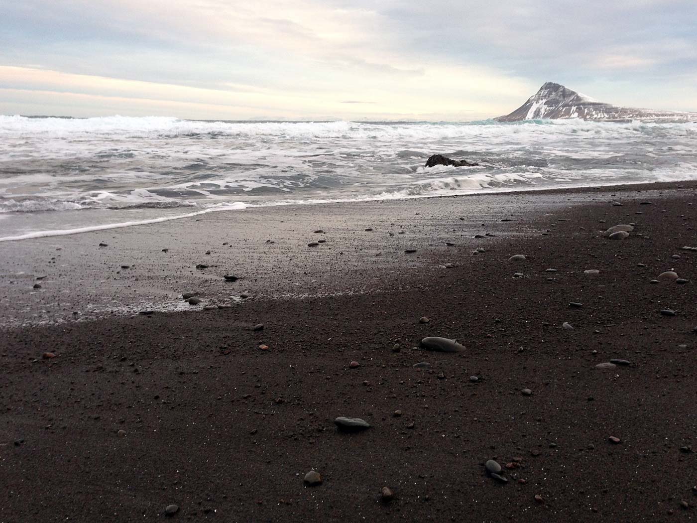 Djúpavík. ... um nicht in Reykjavík zu sein. I. - . (01.12.2012)