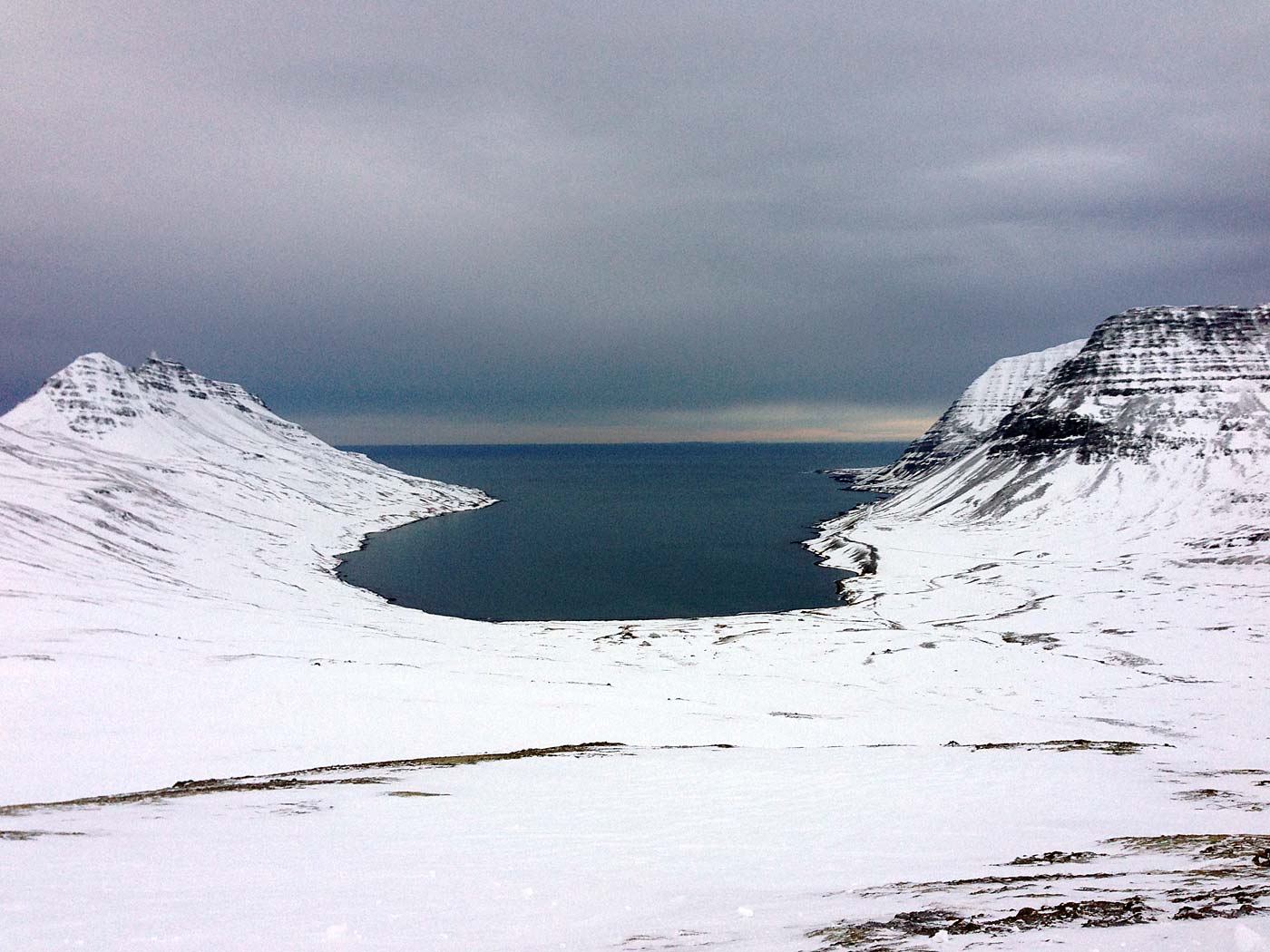 Djúpavík. ... um nicht in Reykjavík zu sein. II. - Fjord Veidileysa. (02.12.2012)