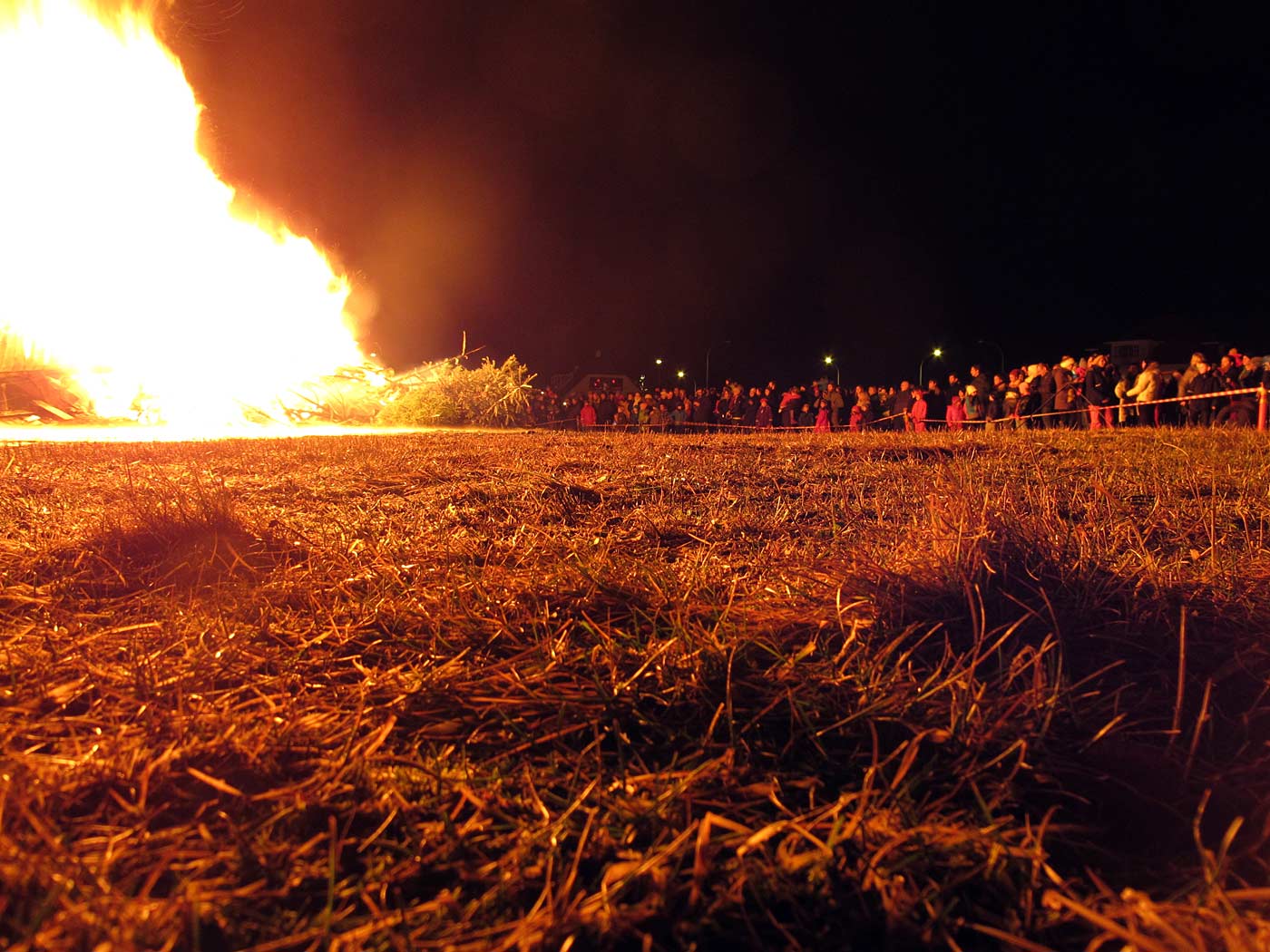 Reykjavík. Bless bless Christmas ... - ... and to celebrate this event. (6 January 2013)