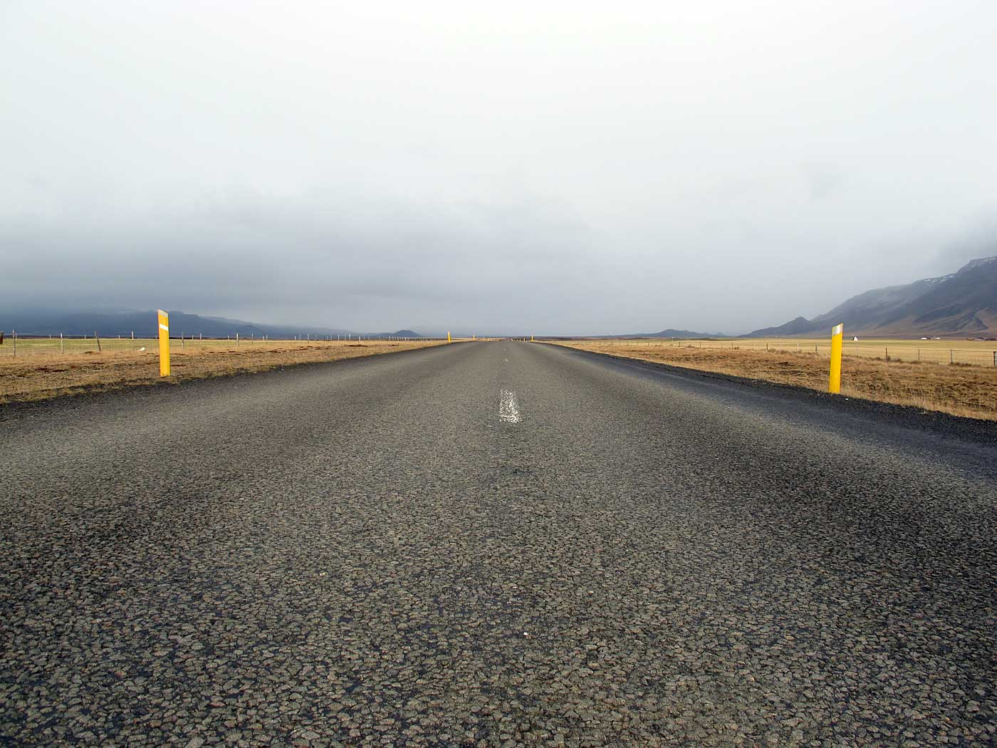 Snæfellsnes. Ausflug 1. Etwas Snæfellsnes. Viel Rot und Grün. - Südküste von Snæfellsness (Strasse 54). (02.03.2013)