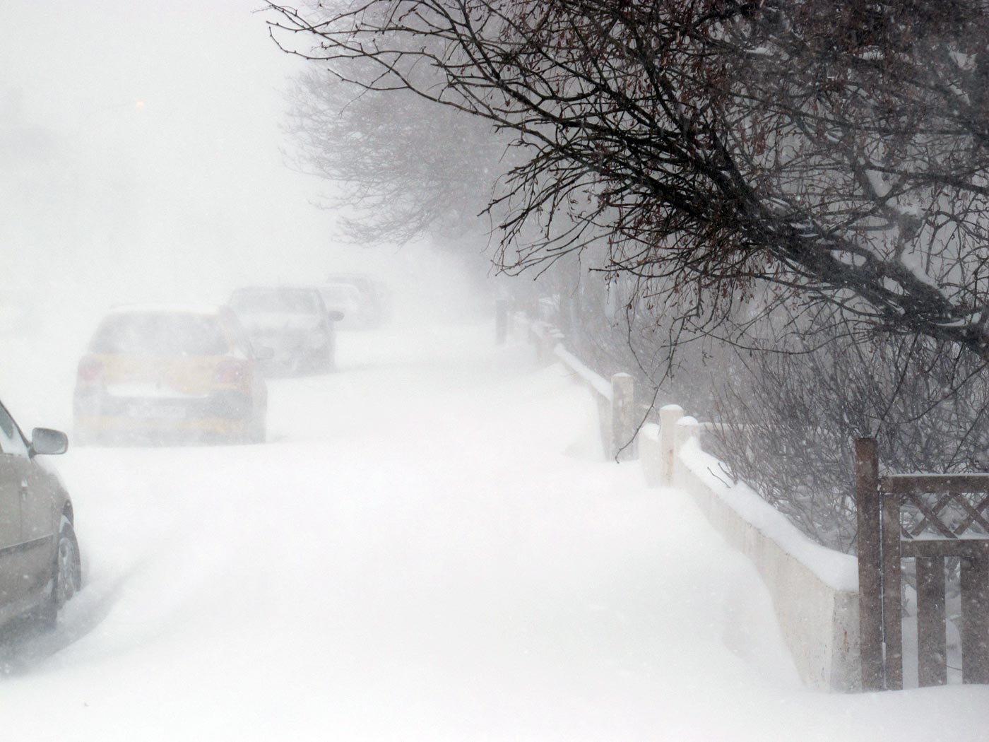 Reykjavík. Schneechaos - für nur einen Tag. - Ein Schneesturm in Reykjavík - es kam mir so vor, als bekamen wir heute den Schnee, der eigentlich während des Winters hätte kommen sollen. I. (06.03.2013)