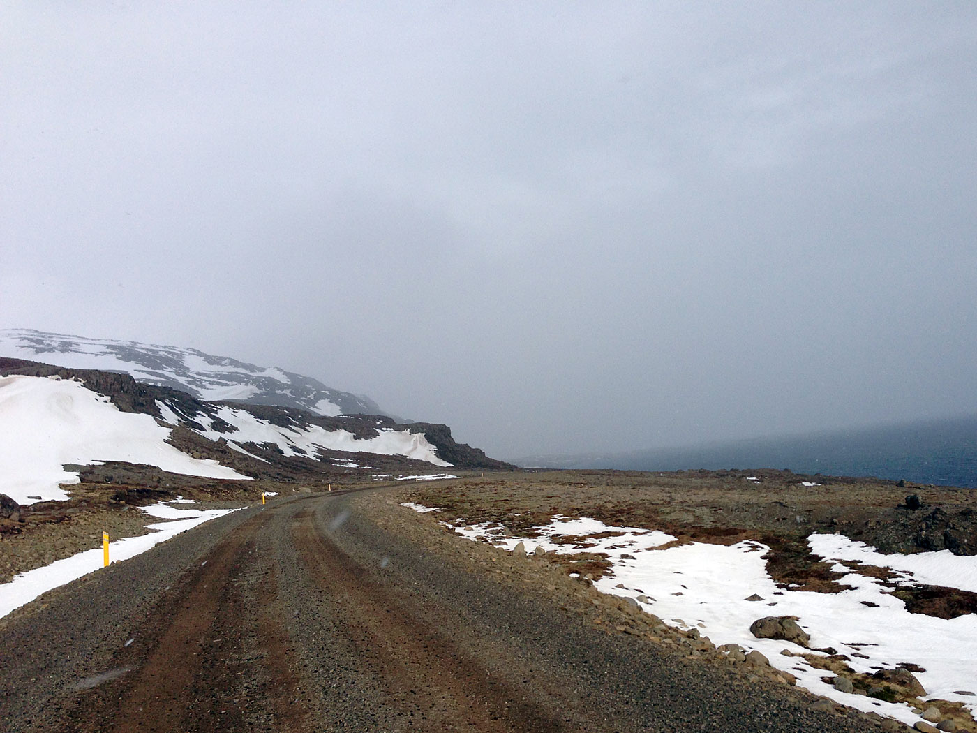 Djúpavík. An Ostern in Djúpavík. Freitag. - Dieses Bild wurde aufgenommen auf der Strasse 643 zwischen Hólmavík und Djúpavík. (29.03.2013)