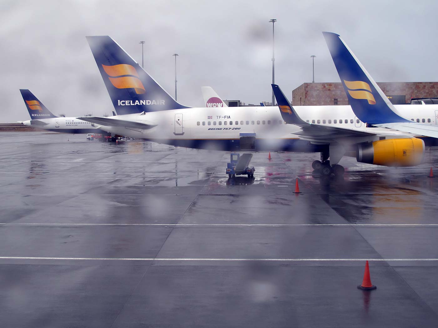 Reykjavík/Keflavík. Auf dem Weg ... - 4x Icelandair (und ein kleines bisserl von einer anderen Fluggesellschaft). (27.04.2013)