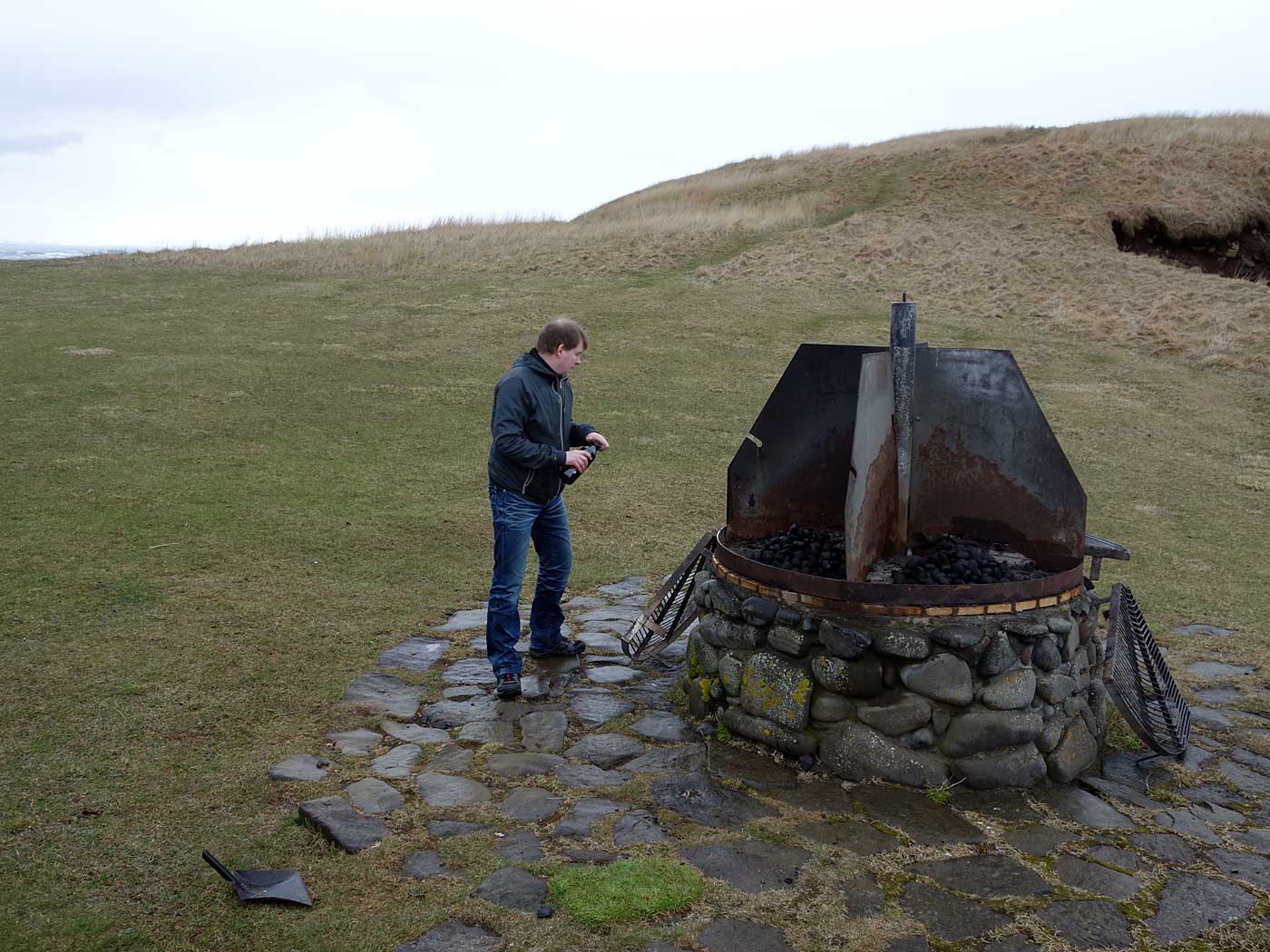 Viðey. Spring trip (with rain) to Viðey. - On Viðey. X. Oh, I forgot it (the island was so fascinating!) - we also had BBC, too. (10 May 2013)