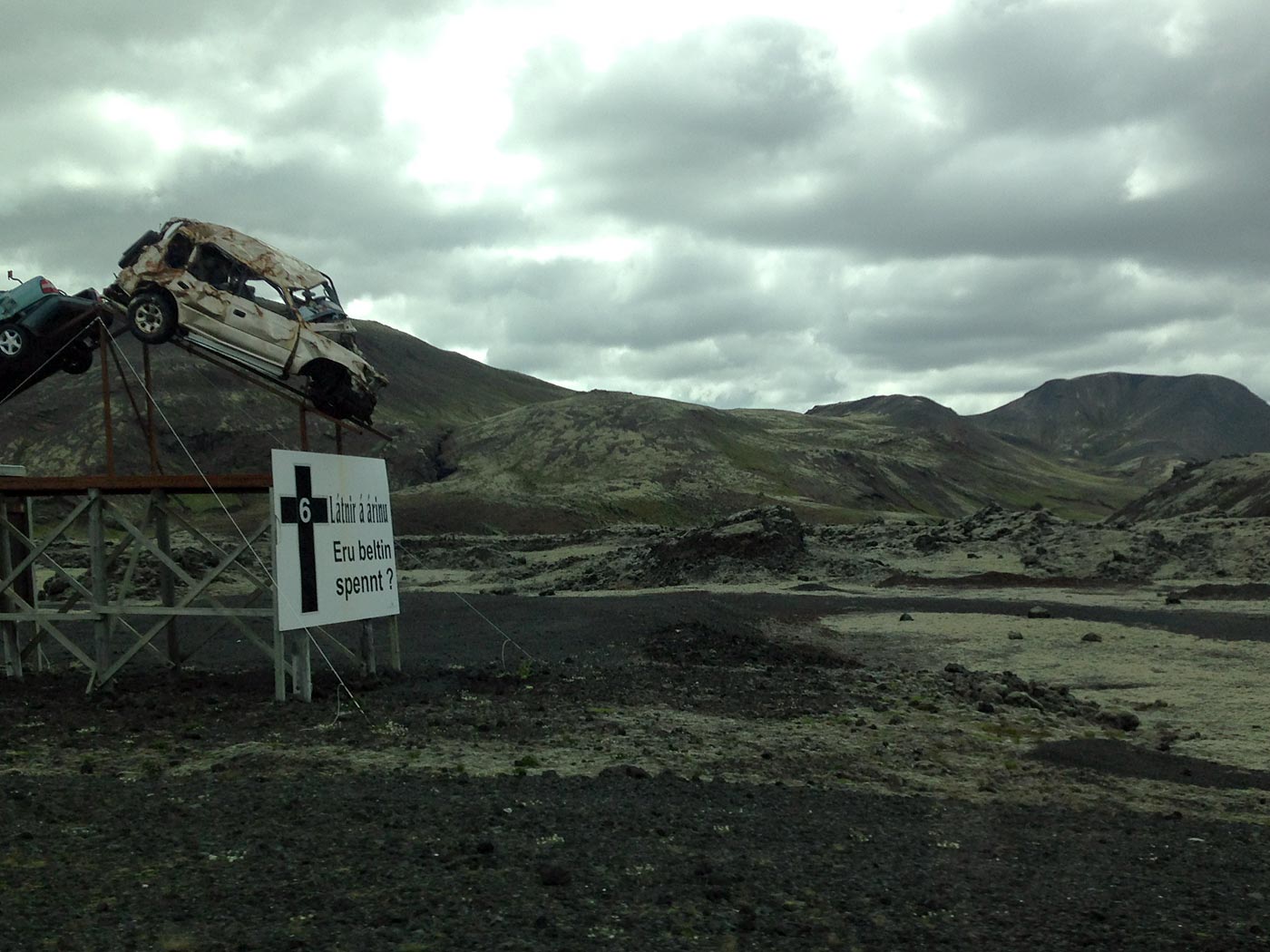 Around Iceland. Day I. Reykjavík - Djúpivogur. - 6 deaths by car accidents this year. Therefore: Fasten your seat belts! (2 July 2013)