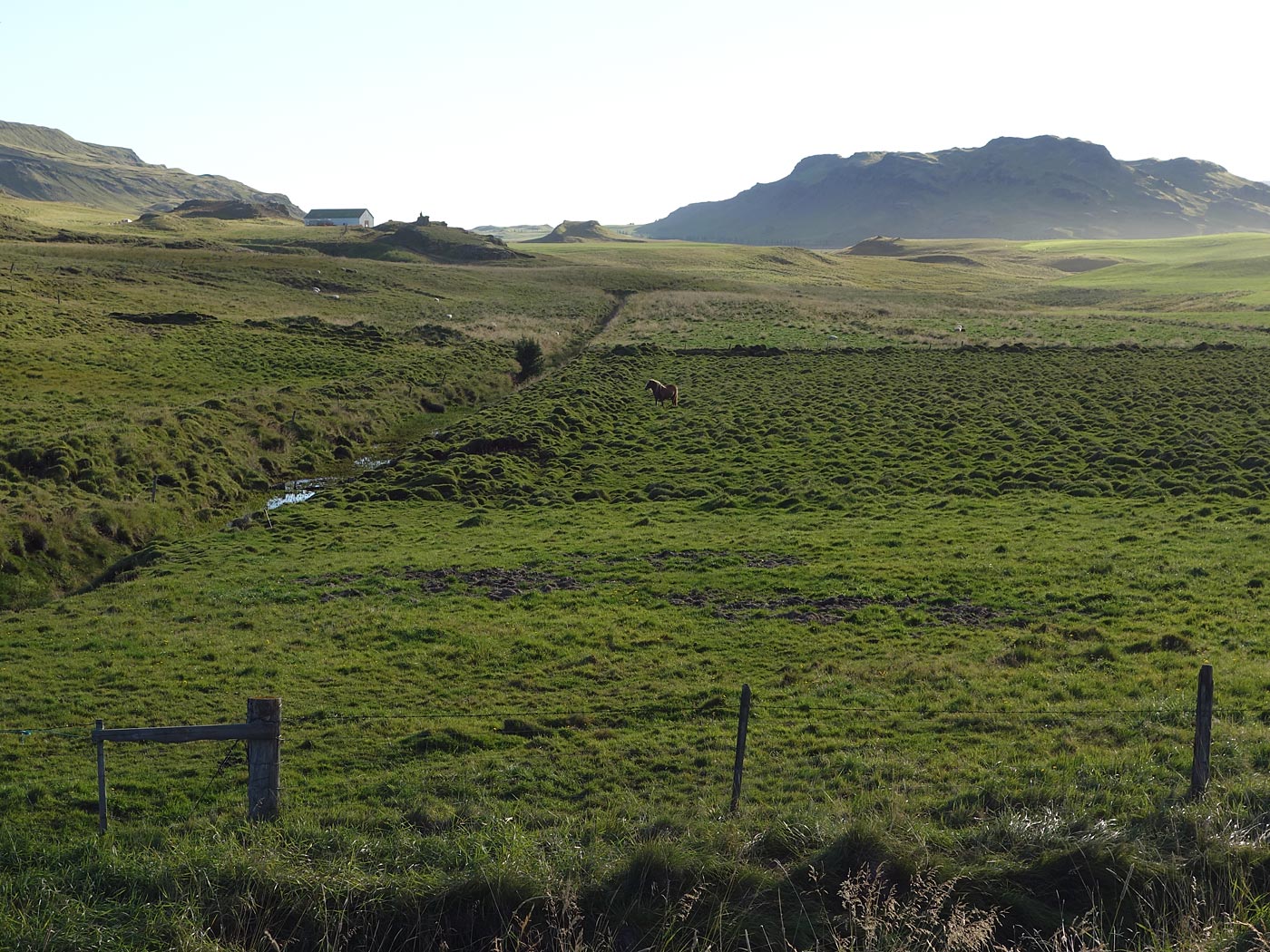 Richtung Osten... aber nicht so weit. - Das erste Mal für mich in dieser Region (mit richtigen Stopps!) - und beim Anblick der Fotos bin ich weiterhin von der Schönheit der Landschaft fasziniert! (05.09.2013)