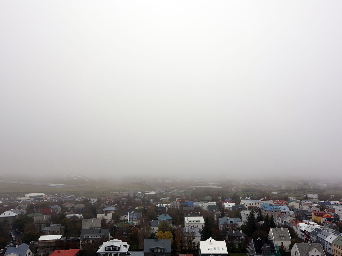 Reykjavík. Hallgrímskirkja im Nebel. - I. (02.10.2013)