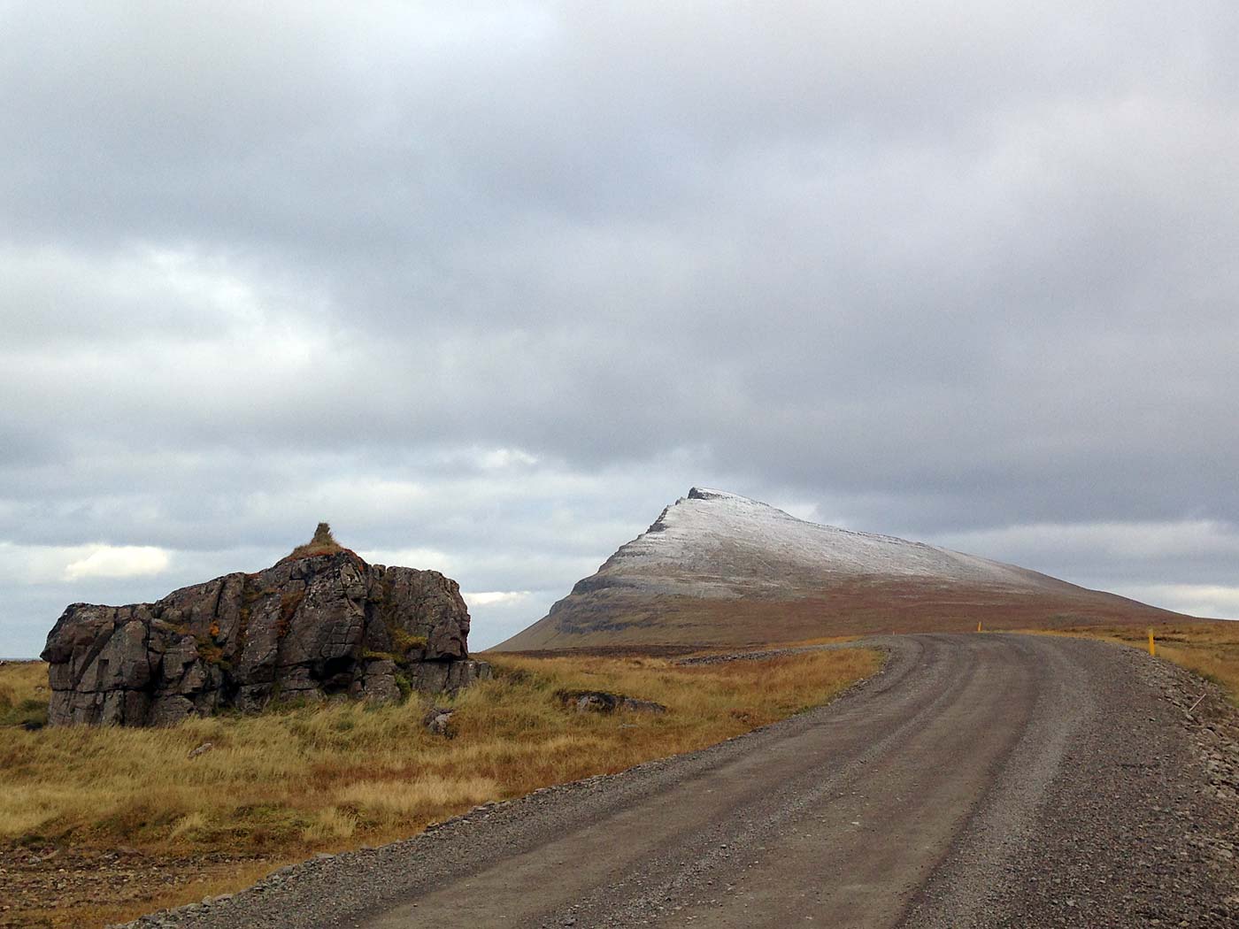 Djúpavík. A whole day in the north. - <a href='http://www.ismennt.is/vefir/ari/alfar/alandslag/skyrkollusteinn.htm' target='_blank' class='linksnormal'>Skyrkollusteinn</a> and Reykjaneshyrna mountain. (<a href='http://www.grapevine.is/Travel/ReadArticle/Home-To-The-Loneliest-Hotel-In-The-World' target='_blank' class='linksnormal'>Article</a> about this trip on Reykjavík Grapevine). (5 October 2013)