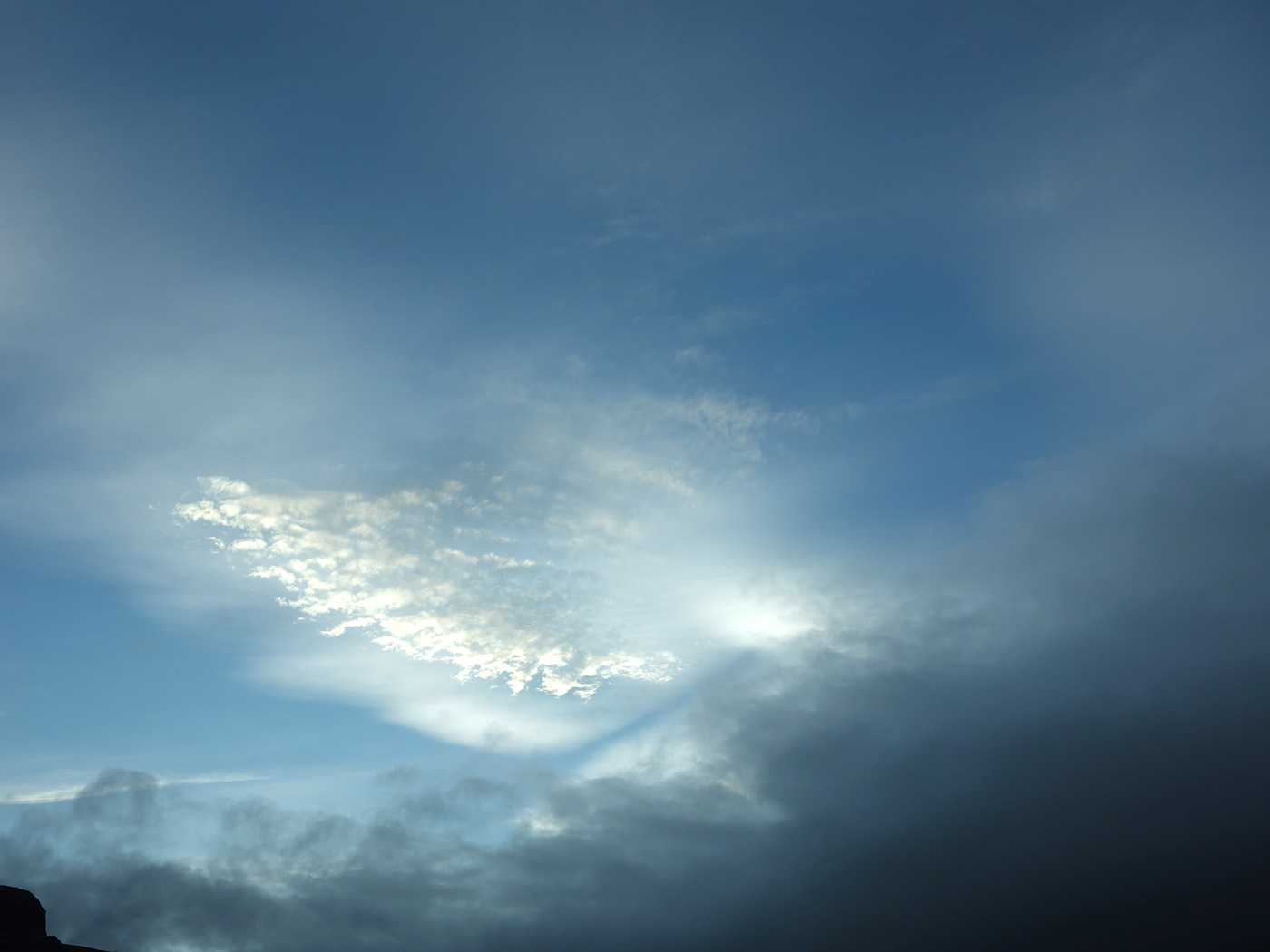 Reykjavík - Djúpavík. Wolken. - f. XX. (11.10.2013)