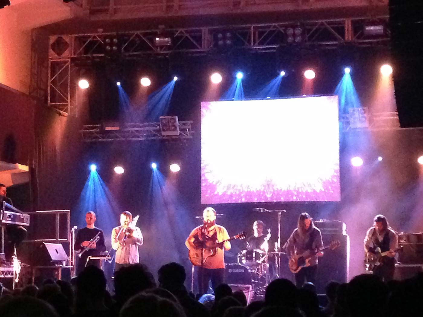 Reykjavík. Iceland Airwaves 2013. Tag 3. - Borko (IS) auf der Bühne - und auf ihrer <a href='http://www.borko.is' target='_blank' class='linksnormal'>Homepage</a>, auf <a href='https://www.facebook.com/borkoborkoborko' target='_blank' class='linksnormal'>facebook</a> und auf <a href='http://en.wikipedia.org/wiki/Borko' target='_blank' class='linksnormal'>Wikipedia</a>. (01.11.2013)