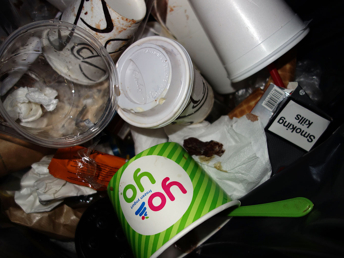 Reykjavík. Trash bins (on Laugavegur, at night). - Late at night a view in trash bins on Laugavegur. I. (2 November 2013)