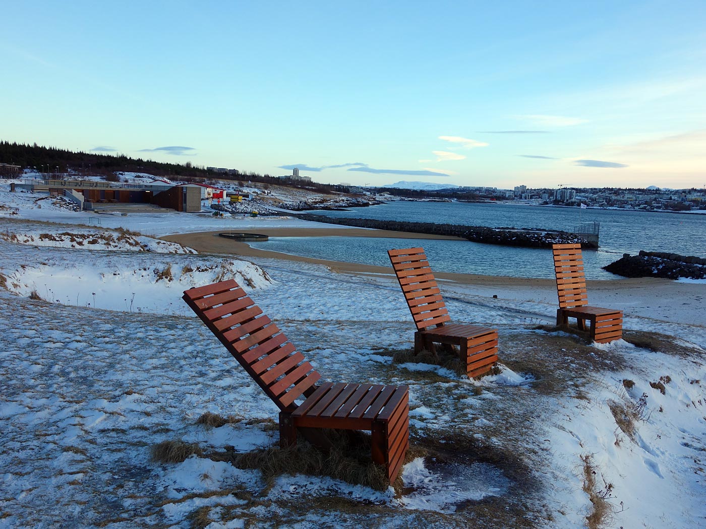 Reykjavík. Reykjavík, Perlan and Nauthólsvík beach. - . (29 December 2013)