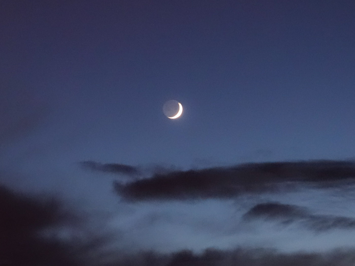 Reykjavík. Miscellaneous LXXII. - The moon - the 'unvisible' part was visible, too. (1 till 10 January 2014)