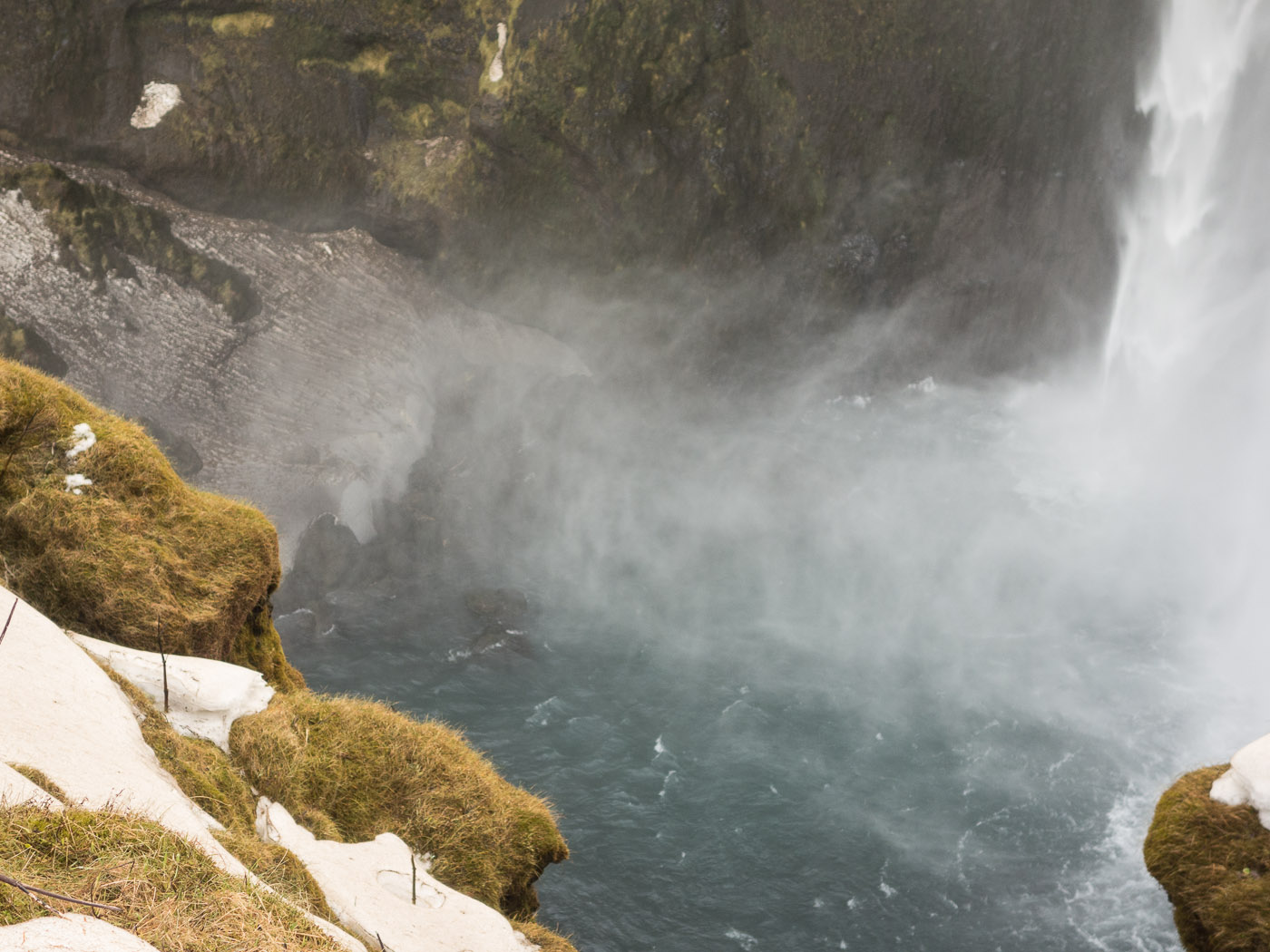 South Coast. Part 3 - Skógafoss. - <a href='http://www.world-of-waterfalls.com/iceland-skogafoss.html' target='_blank' class='linksnormal'>Skógafoss</a>. IV. (18 January 2014)