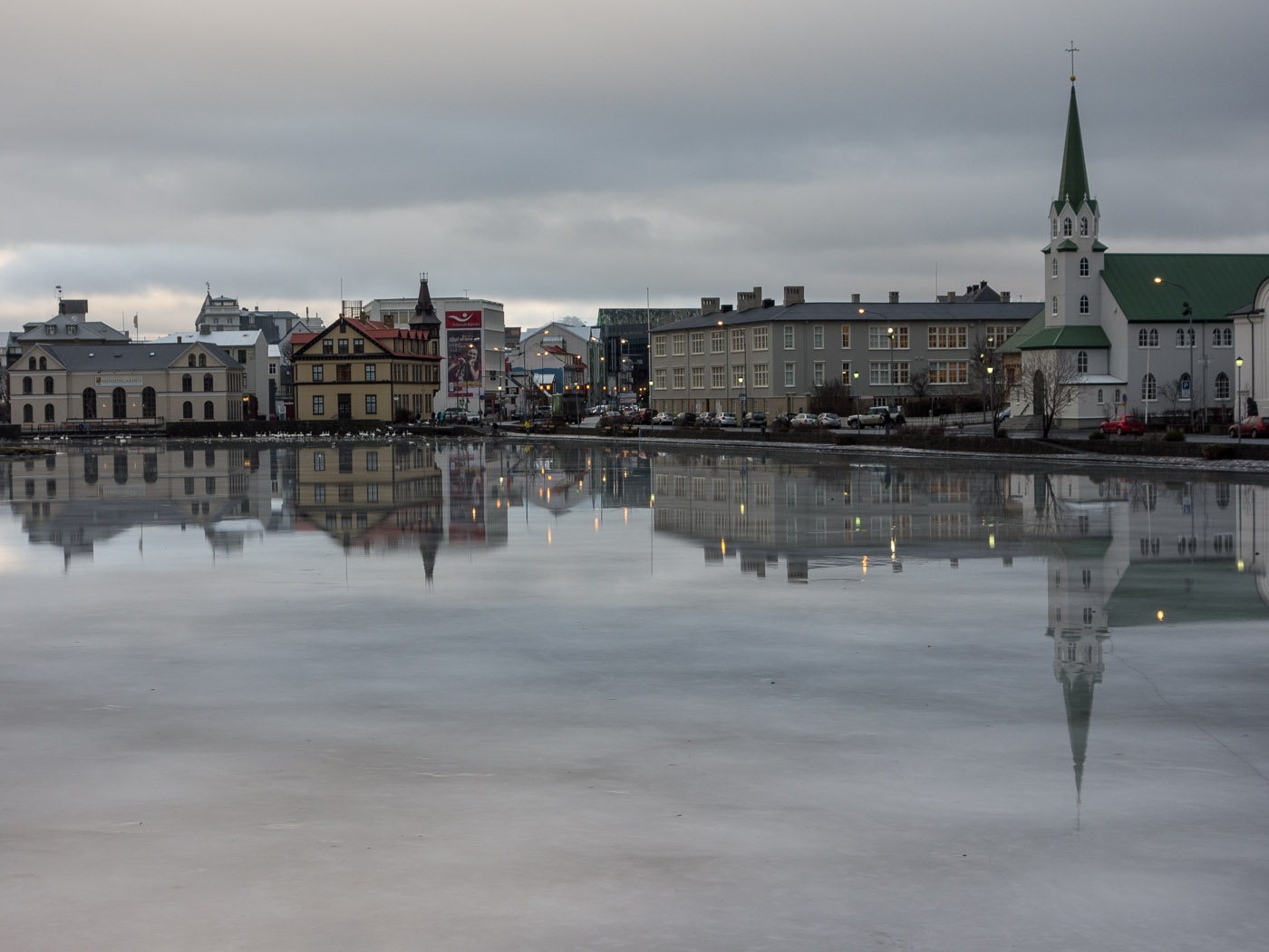 Reykjavík. Miscellaneous LXXIII. - Reykjavík, frozen Tjörnin. (20 till 31 January 2014)