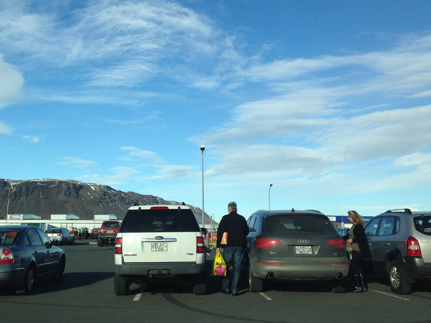 South coast. Driving to (near) Vík! - Selfoss. (1 March 2014)