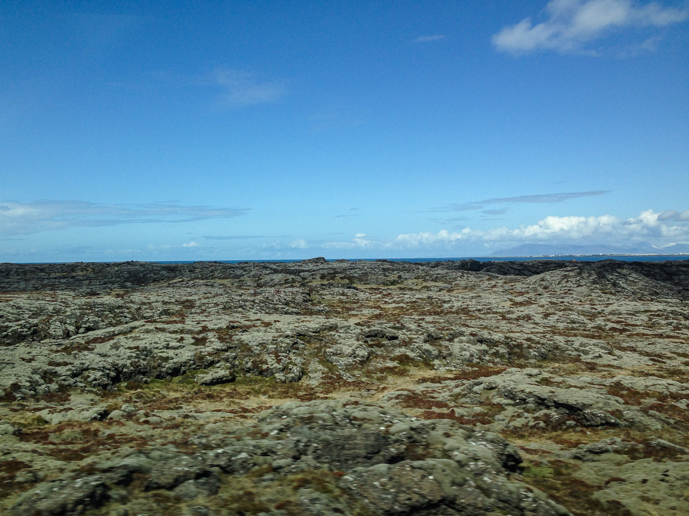 Reykjavík. Miscellaneous LXXVII. - Between Hafnarfjörður and Kevflavík. I. (5 till 16 May 2014)