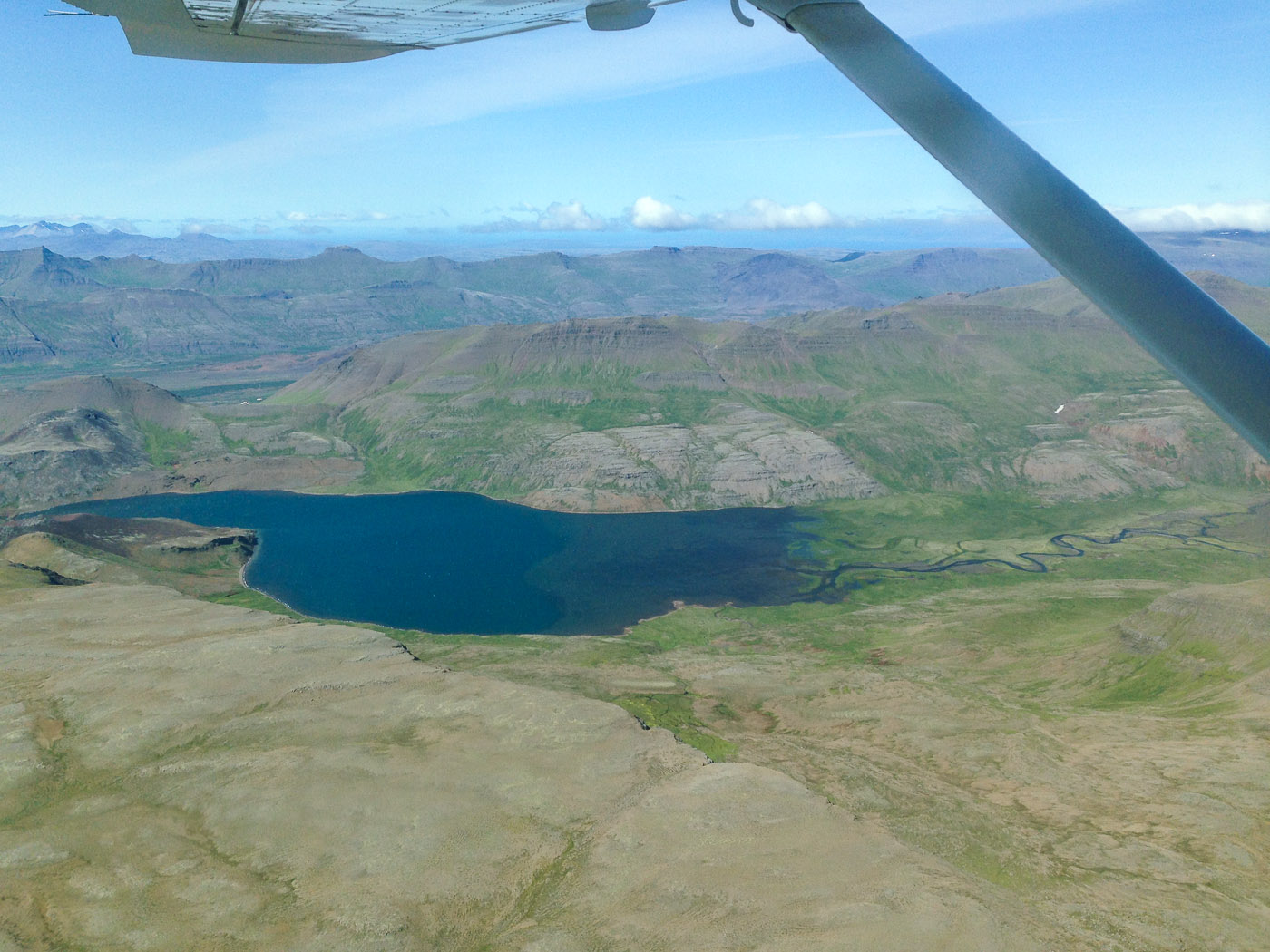 Reykjavík to Djúpavík. A flight ... - Grjótárvatn lake. (30 July 2014)
