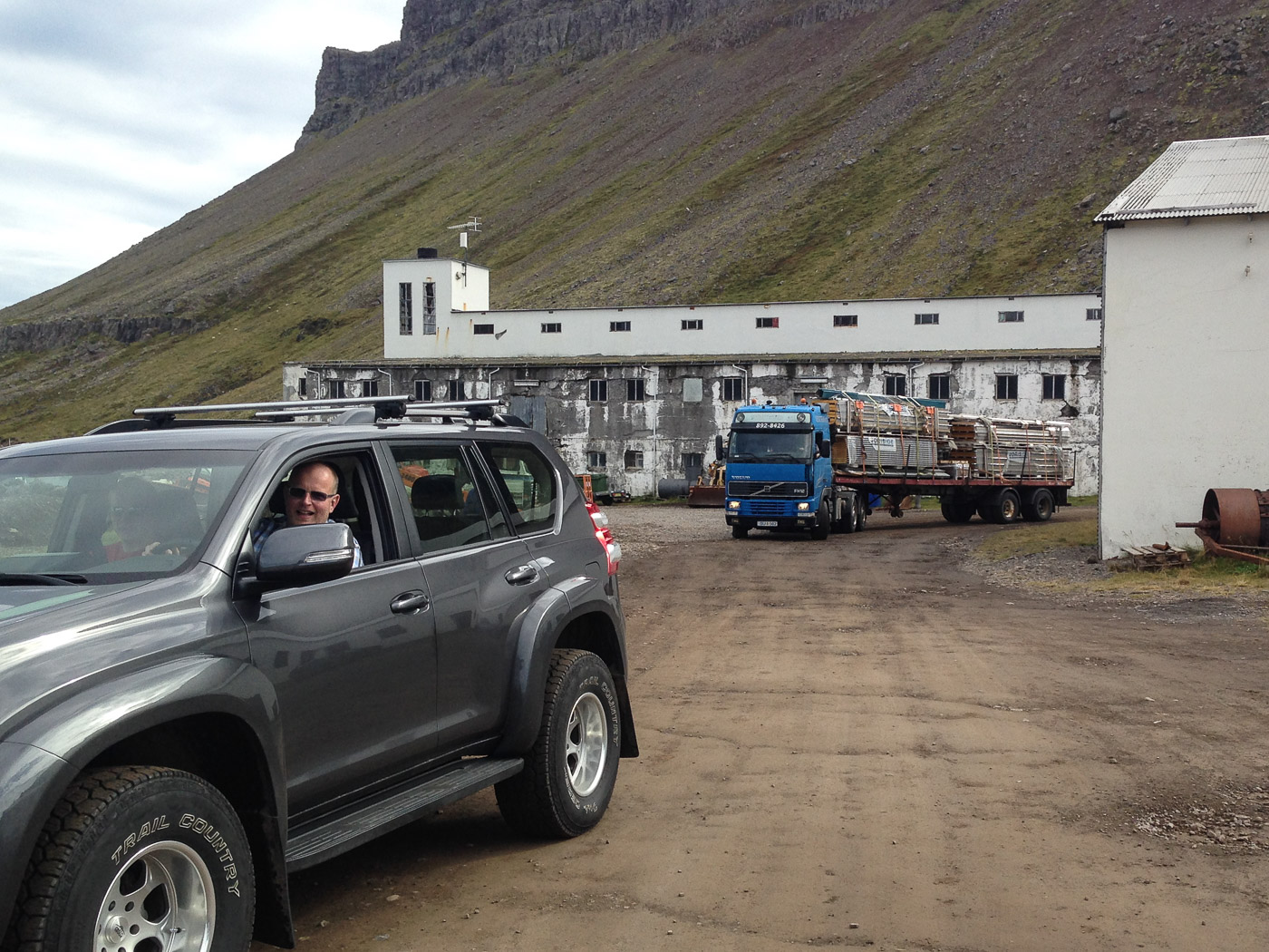 Djúpavík. One day or two nights, and a nice wedding! - Not only 'normal' cars passing Djúpavík ... Also a big truck with material for building a 'warehouse' in Trékyllisvk for storing equipment used by <a href='http://www.icesar.com/' target='_blank' class='linksnormal'>ICE-SAR</a> (Icelandic Association for Search And Rescue). (29 till 31 August 2014)