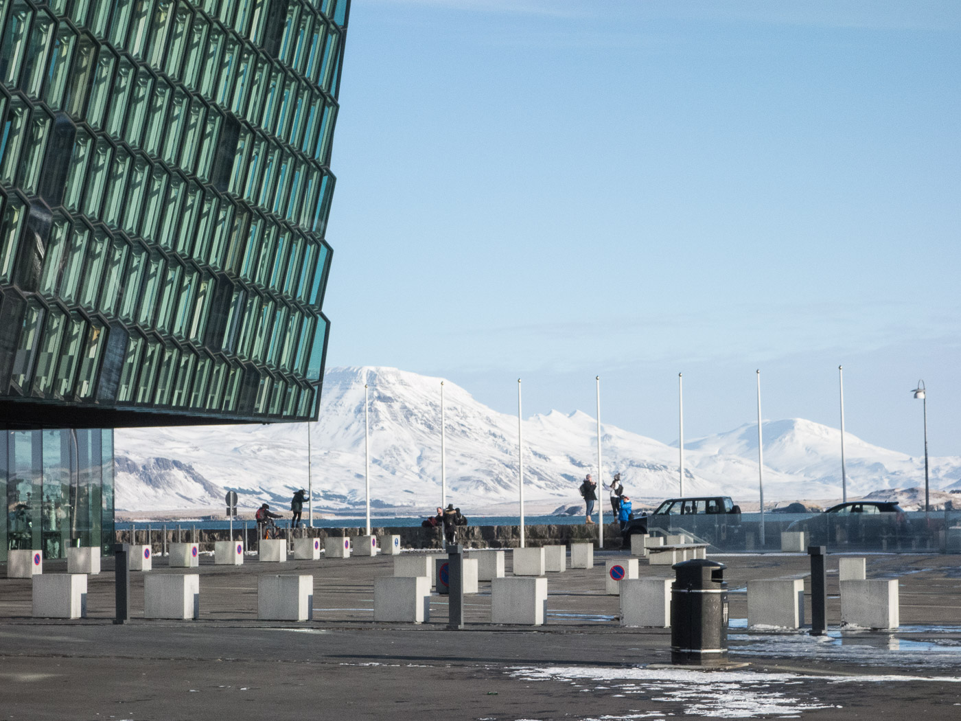 Reykjavík. Miscellaneous LXXXIV. - Still a lot of "Winter and snow" the whole month. (2 till 28 February 2015)