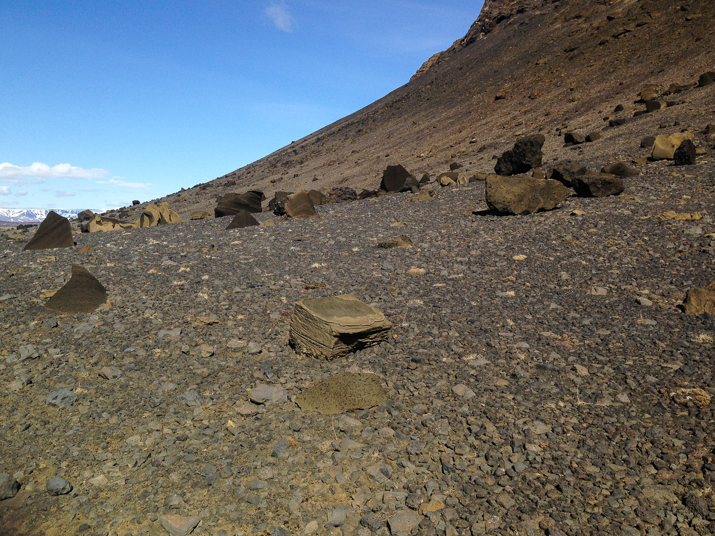 Reykjavík. Miscellaneous LXXXVII. - Helgafell (close to Hafnarfjörður. (2 till 22 May 2015)