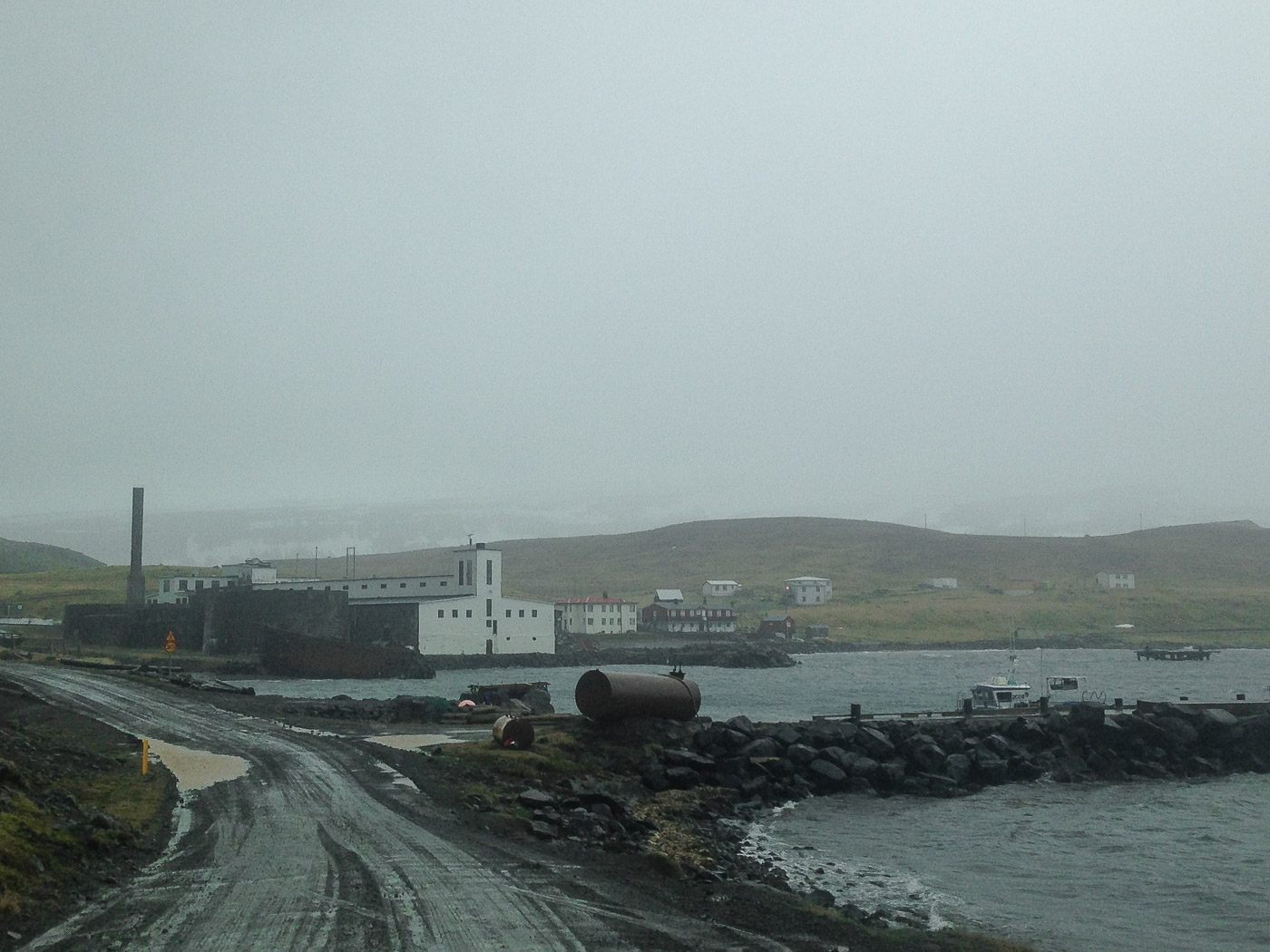 Djúpavík. Djúpavík in May. - On the way to Djúpavík - Hannah and John of Reykjavík Grapevine arrvied the same day - read her articel <a href='http://grapevine.is/travel/2015/05/28/winter-is-coming-a-road-trip-to-djupavik/' target='_blank' class='linksnormal'>WINTER IS COMING: A Road Trip To Djúpavík</a>. III. (27 til 31 May 2015)