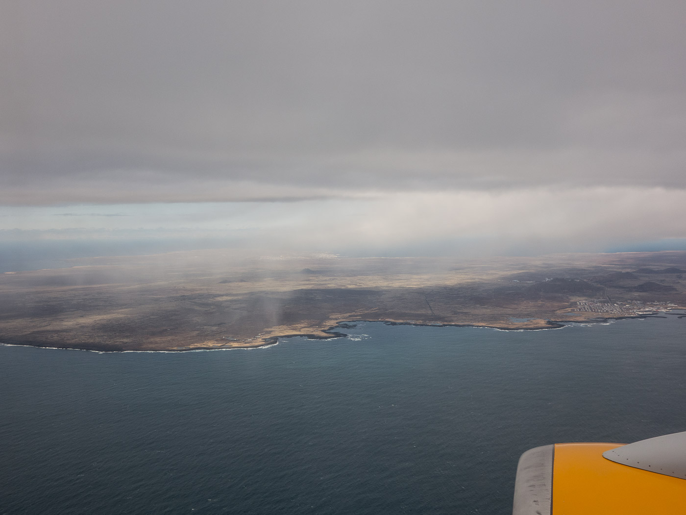 Reykjavík. Miscellaneous XCV. - Somewhere above Iceland. I. (1 till 31 March 2016)