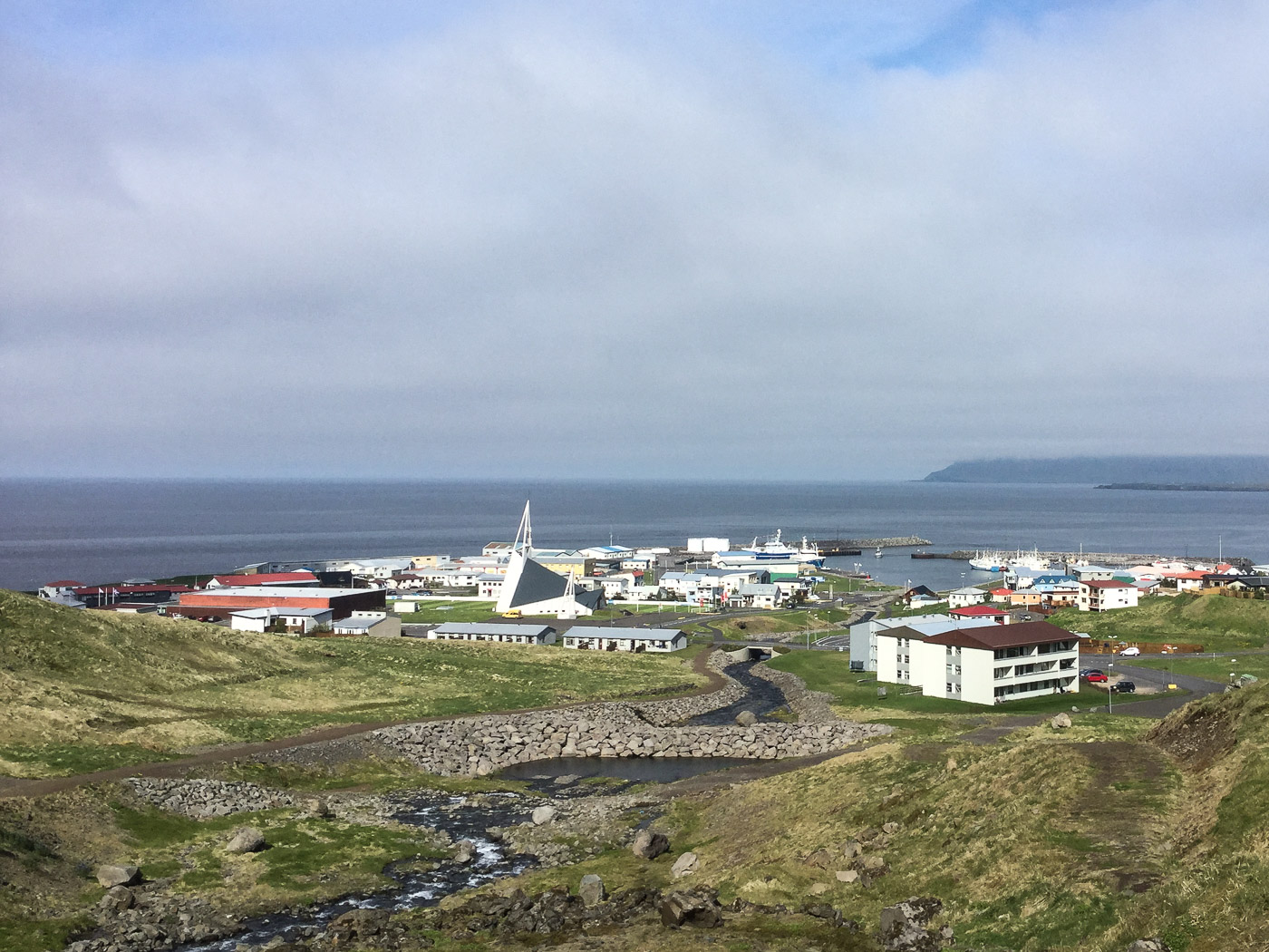 Ólafsvík. STEYPA Photography Exhibition. - <a href='http://www.steypaphoto.com' target='_blank' class='linksnormal'>STEYPA Photography Exhibition</a>. Ólafsvík in sunshine, view from the waterfall. (June 2016)